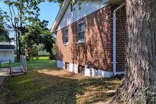 2020 St Stephen Dr, Florissant, MO 63033 - Photo 3