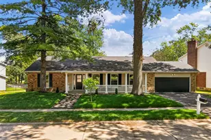 1768 Orchard Hill Dr, Chesterfield, MO 63017 - Photo 1