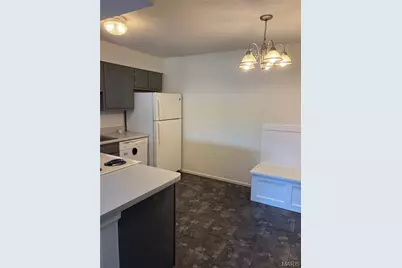 1637 Summergate Parkway #N, Saint Peters, MO 63303 - Photo 3