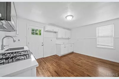 9425 Ridge Avenue, Saint Louis, MO 63114 - Photo 15