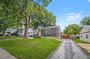 9425 Ridge Ave, Saint Louis, MO 63114 - Photo 5
