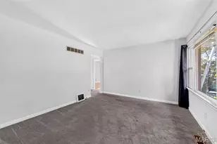 120 St Nicholas Ln, Florissant, MO 63031 - Photo 3