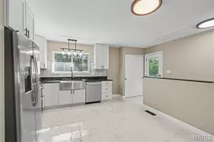 2219 Bentley Manor Dr, Fenton, MO 63026 - Photo 7