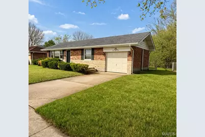 325 Royce Drive, Ferguson, MO 63135 - Photo 3