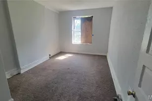 5846 Page Blvd, Saint Louis, MO 63112 - Photo 3