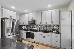 5220 Highland Ave, Saint Louis, MO 63113 - Photo 13