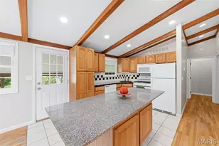 419 N Lindsey Rd, Winfield, MO 63389 - Photo 15