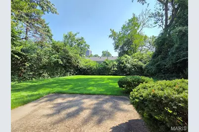 8112 Halifax Drive, Clayton, MO 63105 - Photo 21