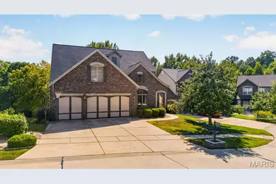 5450 Hagemann Pointe Drive, Saint Louis, MO 63128 - Photo 1