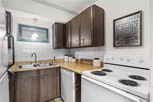1941 Gascony Parc Dr, Lake Saint Louis, MO 63367 - Photo 9
