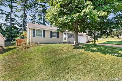 158 E Donaldson Drive, Saint Louis, MO 63129 - Photo 3