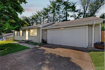 158 E Donaldson Drive, Saint Louis, MO 63129 - Photo 1
