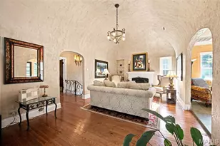 429 S Rock Hill Rd, Saint Louis, MO 63119 - Photo 7