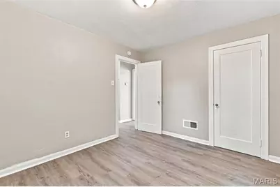 350 N New Florissant Road, Saint Louis, MO 63031 - Photo 11