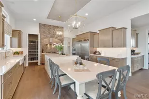 5609 Denali Rd, Saint Louis, MO 63128 - Photo 9