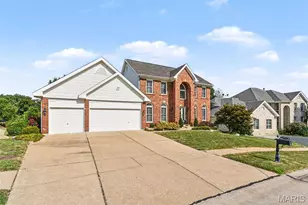 4960 Sunset Oaks Ln, Saint Louis, MO 63128 - Photo 3