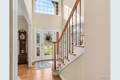 4960 Sunset Oaks Lane, Saint Louis, MO 63128 - Photo 5