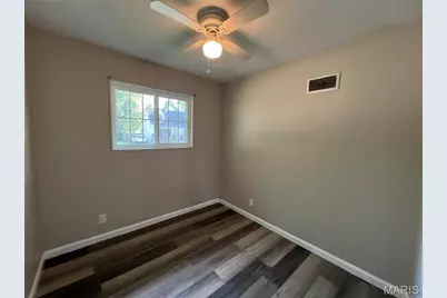 1165 June Avenue, Saint Louis, MO 63138 - Photo 9