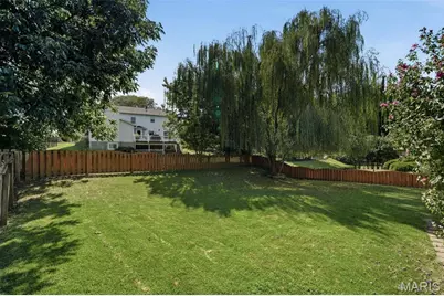 1042 Remington Oaks Court, Fenton, MO 63026 - Photo 3