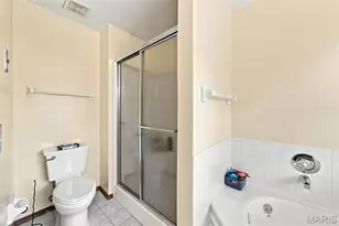 1042 Remington Oaks Ct, Fenton, MO 63026 - Photo 31