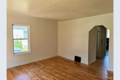 212 La Motte Lane, Saint Louis, MO 63135 - Photo 5
