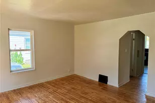 212 La Motte Ln, Saint Louis, MO 63135 - Photo 5