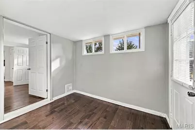 6121 Alabama Avenue, Saint Louis, MO 63111 - Photo 13