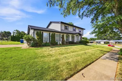2902 Flameglow Drive, Saint Louis, MO 63129 - Photo 3