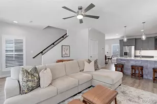 9409 Vandervoort Ct, Crestwood, MO 63126 - Photo 5