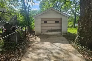10071 Diamond Dr, Riverview, MO 63137 - Photo 17
