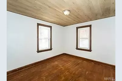 10071 Diamond Drive, Riverview, MO 63137 - Photo 9