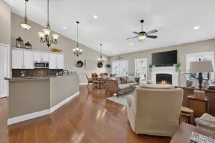 542 Triton Wy Dr, Ballwin, MO 63011 - Photo 11