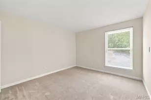 1920 Hunting Lake Ct, Kirkwood, MO 63122 - Photo 13