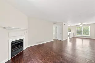 1920 Hunting Lake Ct, Kirkwood, MO 63122 - Photo 3