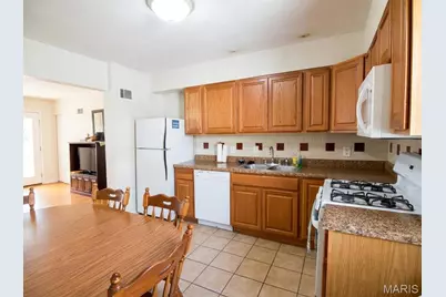 3907 McCausland Avenue, Saint Louis, MO 63109 - Photo 7
