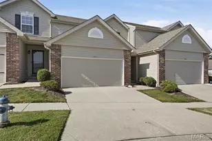 330 Willott Square Dr, Saint Peters, MO 63376 - Photo 3