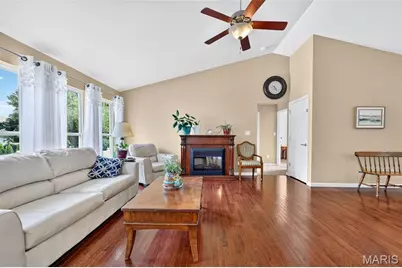 1093 Renfrew Lane, O'Fallon, MO 63366 - Photo 7