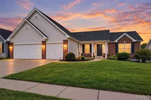 1093 Renfrew Ln, O'Fallon, MO 63366 - Photo 1