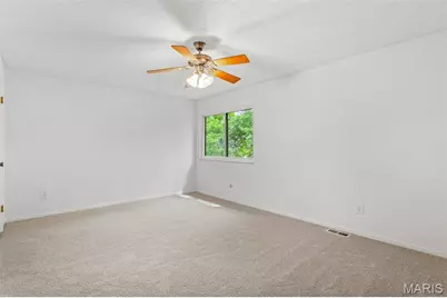 2044 Falling Brook Drive, Maryland Heights, MO 63043 - Photo 17