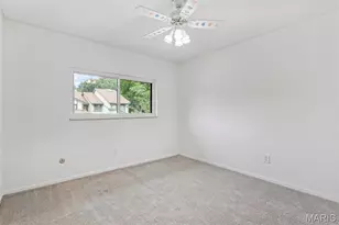 2044 Falling Brook Dr, Maryland Heights, MO 63043 - Photo 21