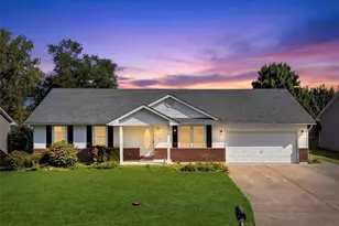 1009 Southway Dr, Bowling Green, MO 63334 - Photo 1
