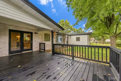 210 S Duchesne Drive, Saint Charles, MO 63301 - Photo 41