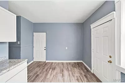 6000 Etzel Avenue, Saint Louis, MO 63112 - Photo 13