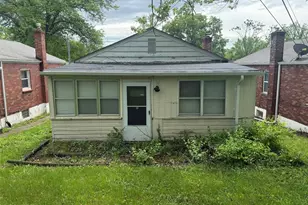 4703 Hatz St, Saint Louis, MO 63121 - Photo 9