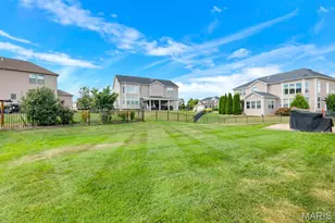 221 Oakhurst Cir, O'Fallon, MO 63368 - Photo 51