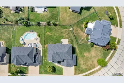 221 Oakhurst Circle, O'Fallon, MO 63367 - Photo 55