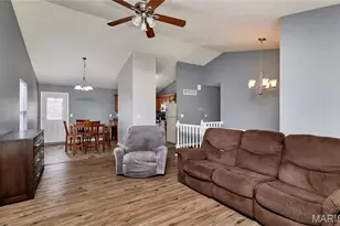 381 Gardenia Dr, Troy, MO 63379 - Photo 9