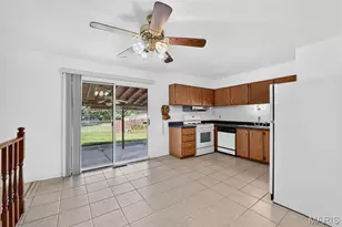 11889 Laredo Ct, Saint Louis, MO 63138 - Photo 5
