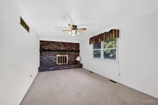 11889 Laredo Ct, Saint Louis, MO 63138 - Photo 7
