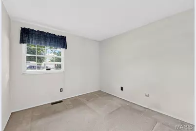 11889 Laredo Court, Saint Louis, MO 63138 - Photo 13